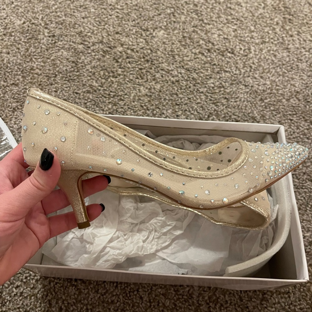 HEELS